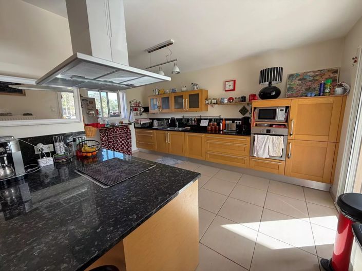 Image No.4-3 Bed House for sale