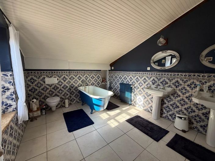 Image No.14-5 Bed House for sale