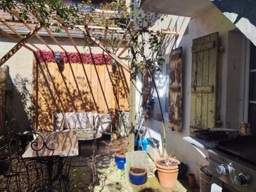 1 - Salies-de-Bearn, Townhouse