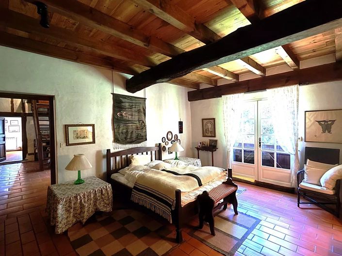 Image No.11-2 Bed House for sale