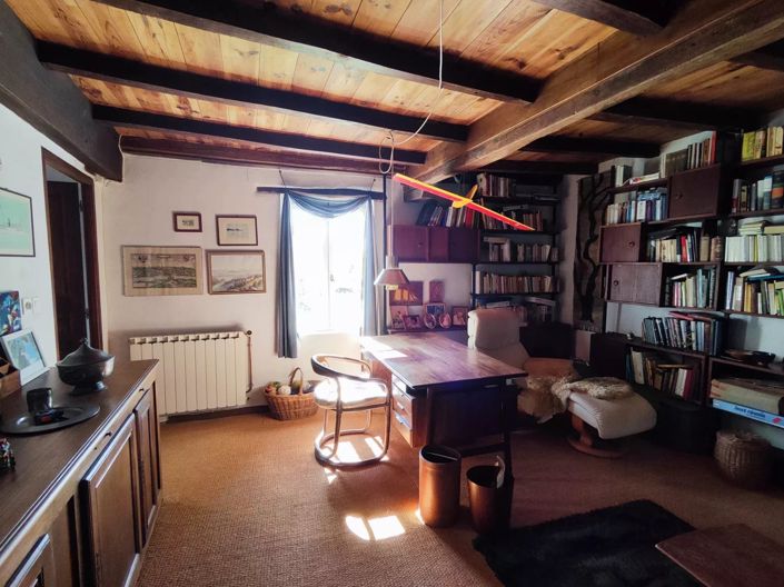 Image No.13-2 Bed House for sale