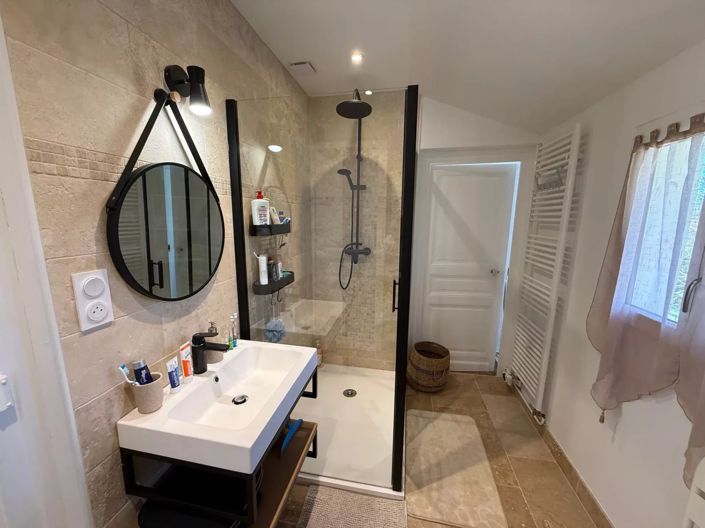 Image No.12-4 Bed House for sale