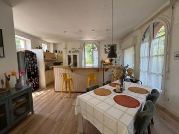 c85e977f4e2f0d11e307803cde8bf91e37a317fad8192