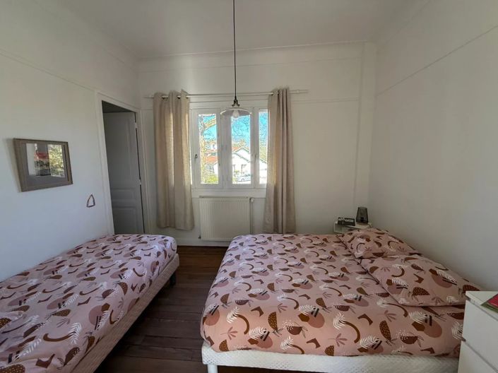 Image No.8-4 Bed House for sale