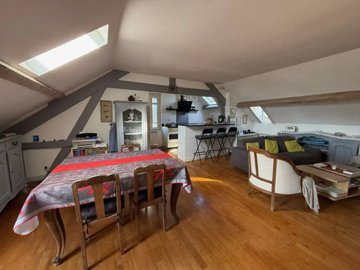 111fdba45fbb79f35eb6339e3643725d4c910dd8ac192