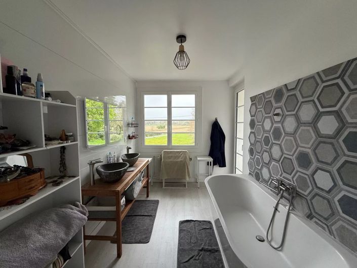 Image No.7-4 Bed House for sale