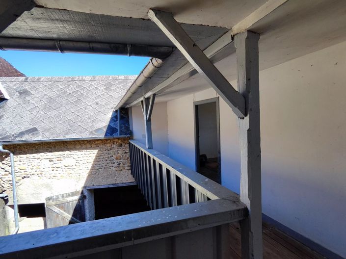 Image No.12-5 Bed House for sale