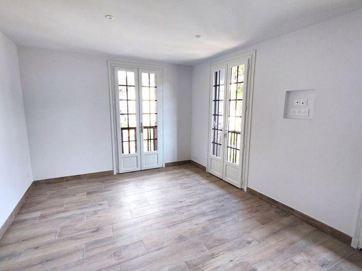 Image No.3-2 Bed House for sale