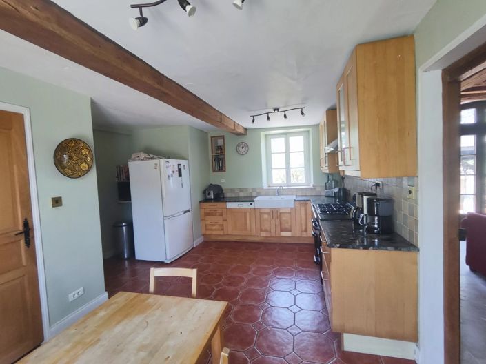 Image No.17-6 Bed House for sale