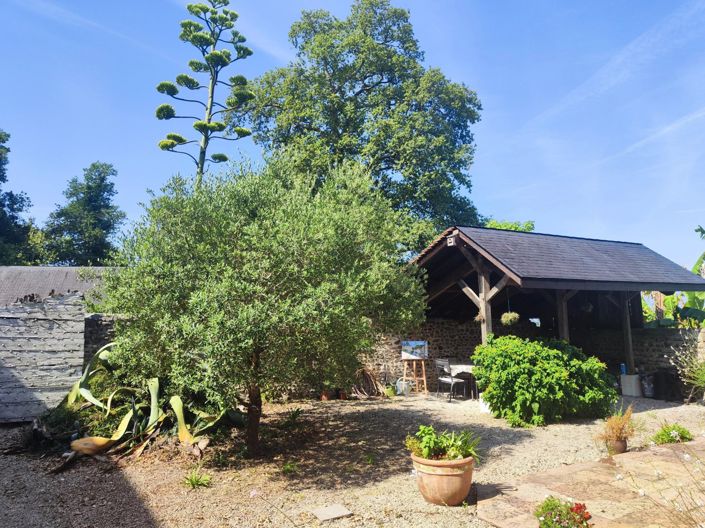 Image No.9-6 Bed House for sale