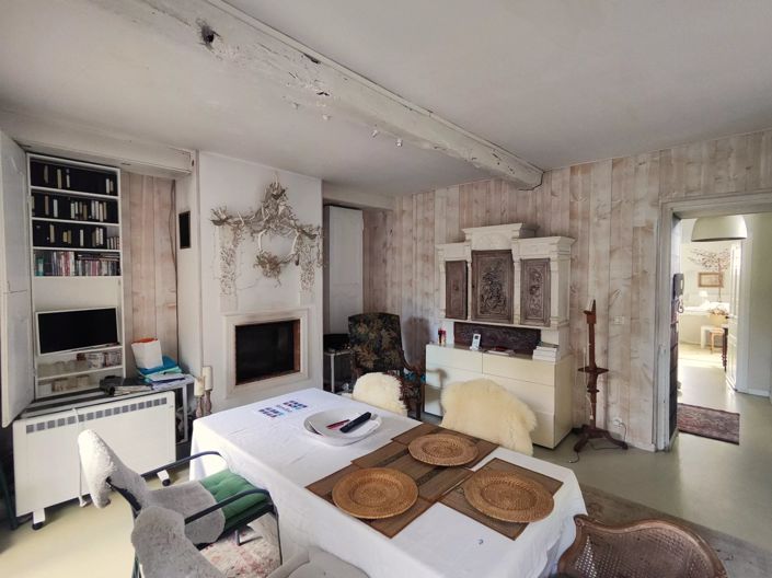 Image No.10-3 Bed House for sale