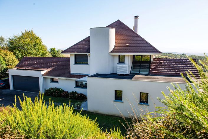 Image No.2-4 Bed House for sale