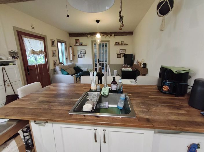 Image No.4-2 Bed House for sale