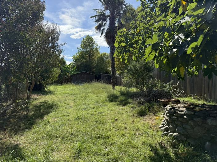 Image No.9-5 Bed House for sale