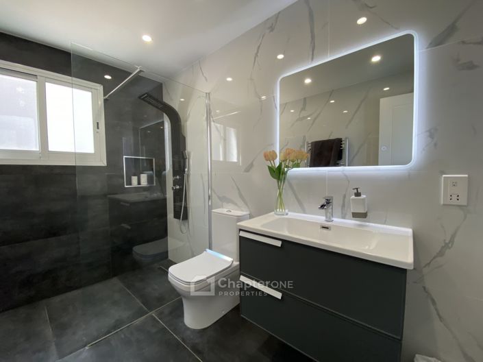 Image No.20-4 Bed Villa for sale