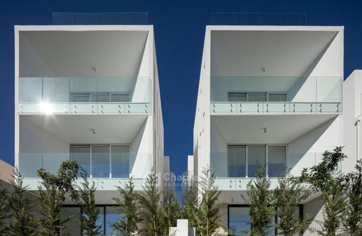 Image No.4-4 Bed Villa for sale