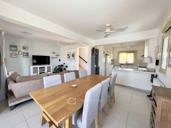 Image No.2-Villa de 4 chambres à vendre à Konia