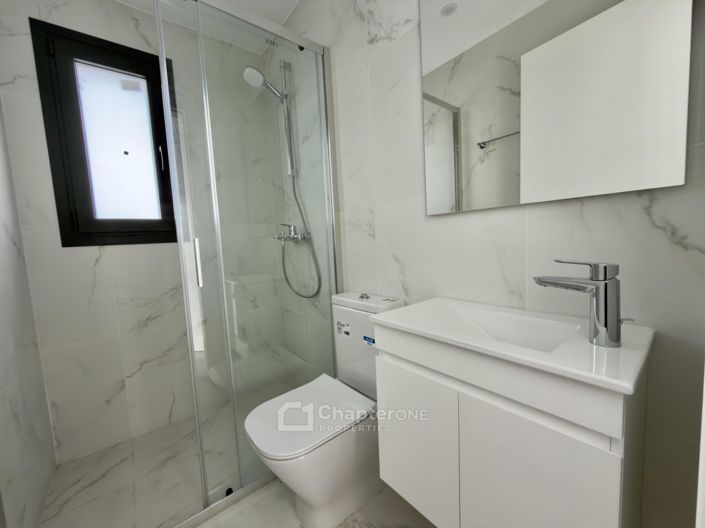 Image No.8-2 Bed Apartment for sale