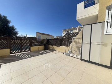 Town House For Sale  in  Chlorakas