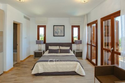 Semi Detached Villa For Sale  in  Kouklia - Aphrodite Hills