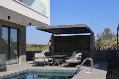 Detached Villa For Sale  in  Geroskipou