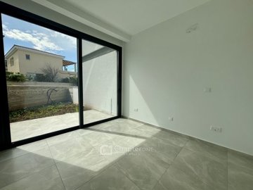 Town House For Sale  in  Chlorakas