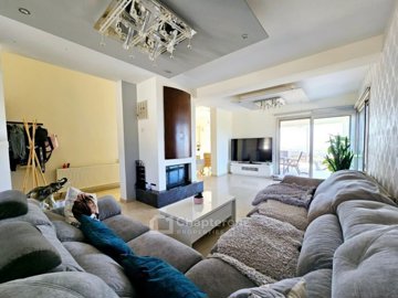 Bungalow For Sale  in  Armou