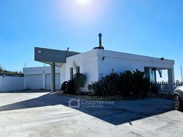 Bungalow For Sale  in  Armou