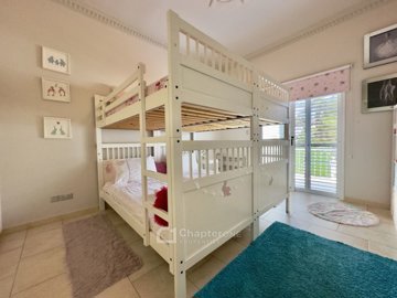 Bungalow For Sale  in  Peyia