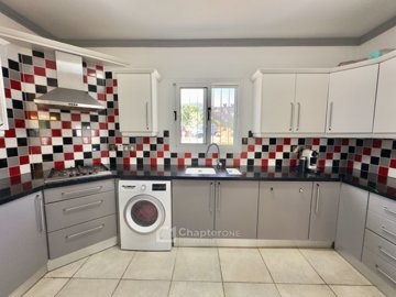 Bungalow For Sale  in  Peyia
