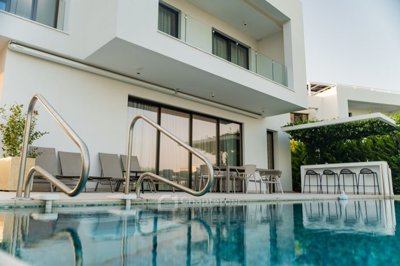 Detached Villa For Sale  in  Peyia