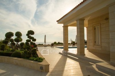 Detached Villa For Sale  in  Peyia