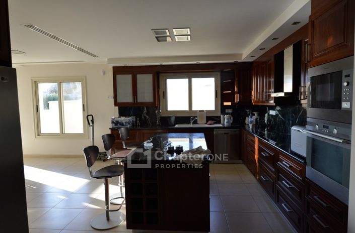 Image No.7-8 Bed Villa for sale