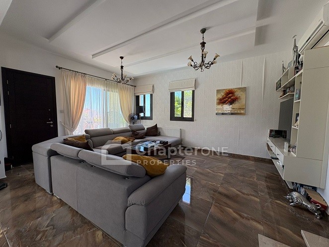 Image No.8-Villa de 3 chambres à vendre à Peyia