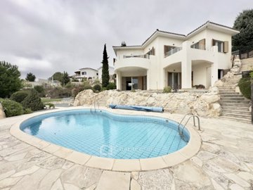Detached Villa For Sale  in  Tsada