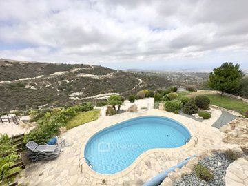 Detached Villa For Sale  in  Tsada