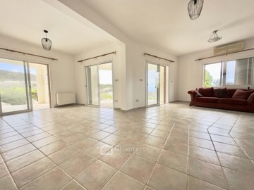 Detached Villa For Sale  in  Tsada