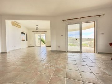 Detached Villa For Sale  in  Tsada