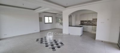 Detached Villa For Sale  in  Anavargos