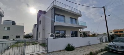 Detached Villa For Sale  in  Anavargos