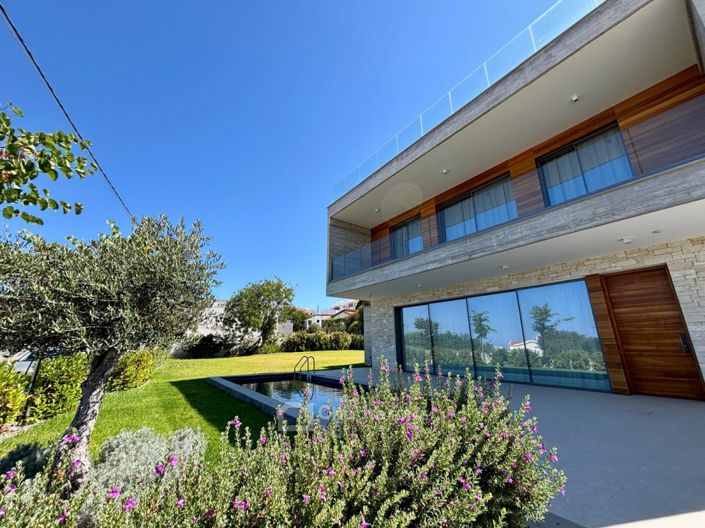 Image No.20-3 Bed Villa for sale