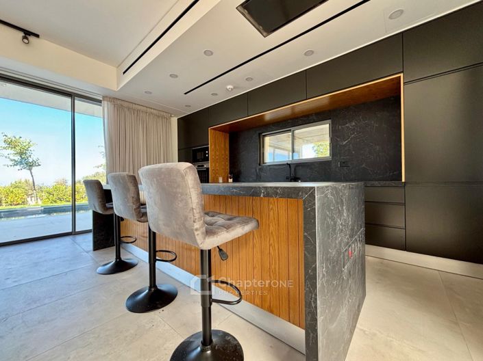 Image No.3-3 Bed Villa for sale