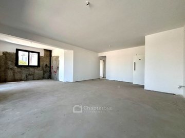 Apartment For Sale  in  Empa