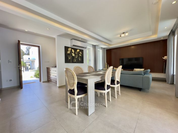 Image No.5-Villa de 4 chambres à vendre à Kato Paphos