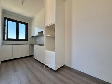 Apartment For Sale  in  Empa