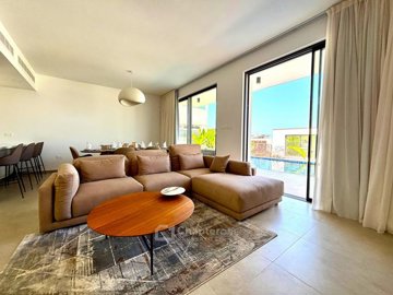 Detached Villa For Sale  in  Chlorakas