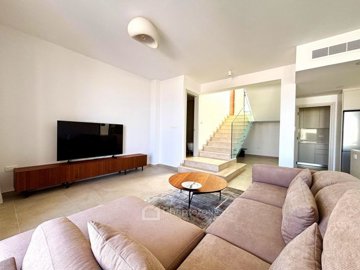Detached Villa For Sale  in  Chlorakas