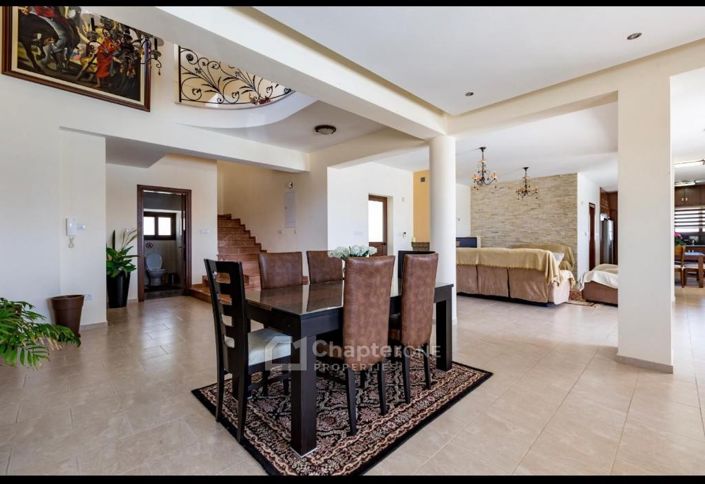 Image No.4-Villa de 5 chambres à vendre à Thrinia