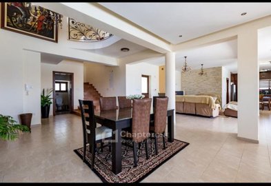 Detached Villa For Sale  in  Thrinia