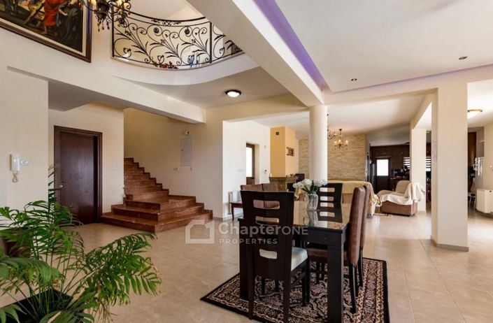 Image No.8-Villa de 5 chambres à vendre à Thrinia